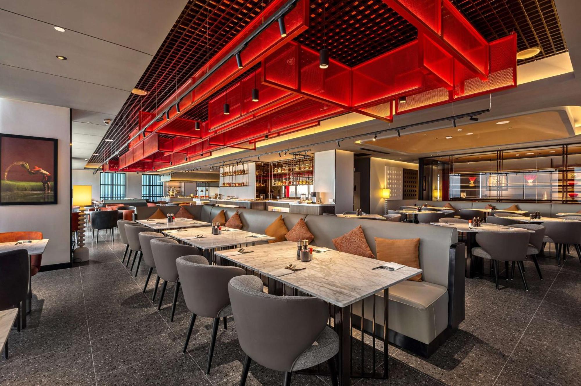 Отель Radisson Red Danang Экстерьер фото